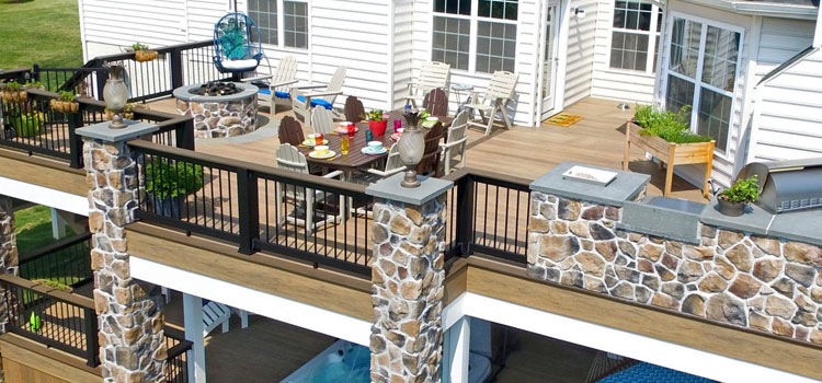 Custom Deck Design Contractors in Maywood, CA